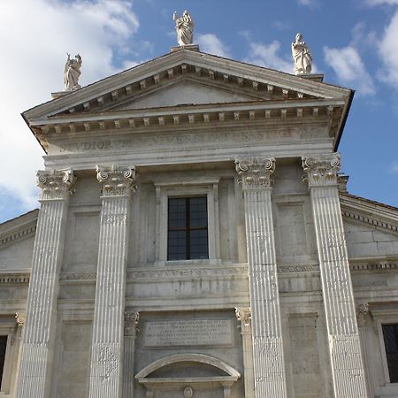 Il Cortegiano Hotel Urbino Luaran gambar