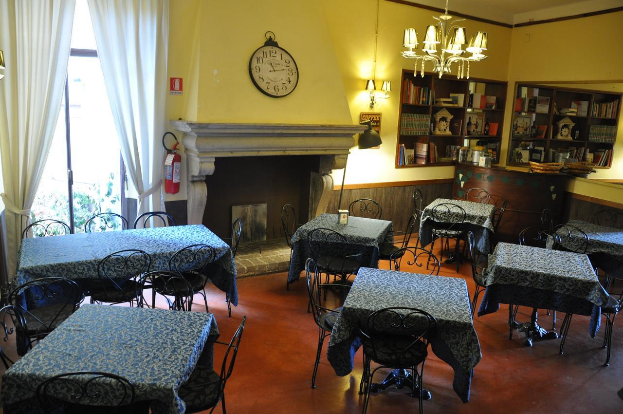 Il Cortegiano Hotel Urbino Luaran gambar