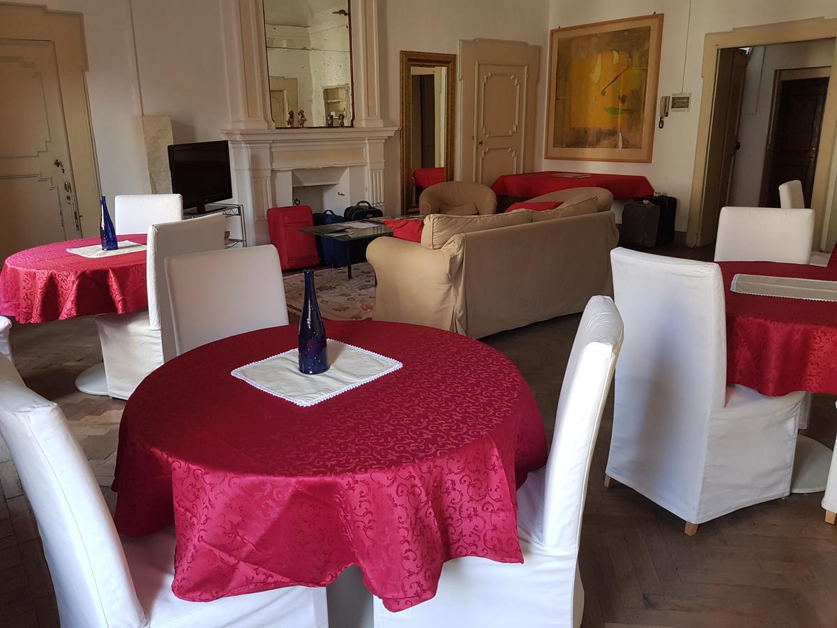 Il Cortegiano Hotel Urbino Luaran gambar