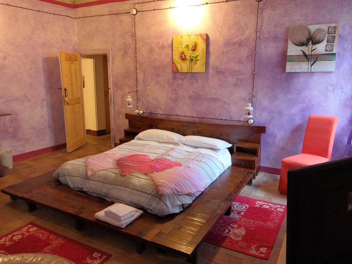 Il Cortegiano Hotel Urbino Luaran gambar